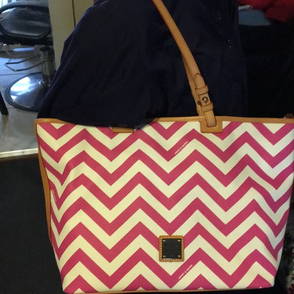 Dooney & Bourke Shopper - Picture 4 of 4